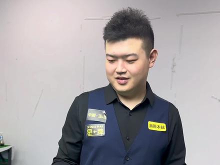 公牛阵中拥 公牛阵中拥